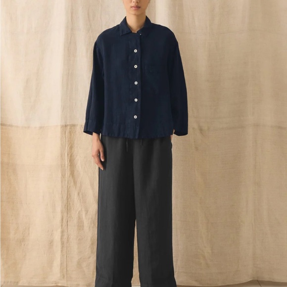 TOAST Navy Button-Up Linen Shirt - Picture 3 of 8